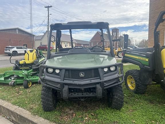 Image of John Deere XUV 835M equipment image 1