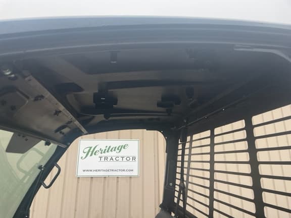 Image of John Deere XUV 835M equipment image 3