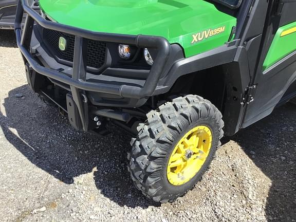 Image of John Deere XUV 835M equipment image 3