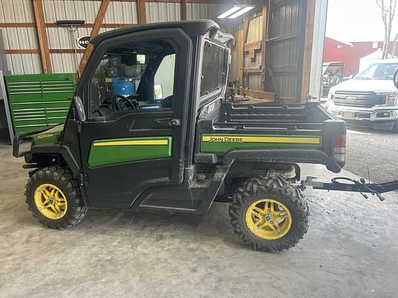 Image of John Deere XUV 835M equipment image 4