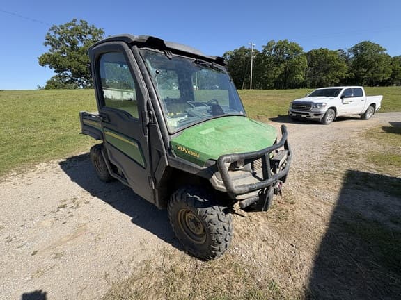 Image of John Deere XUV 835M equipment image 2
