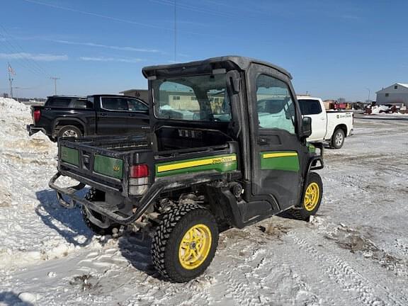 Image of John Deere XUV 835M equipment image 3