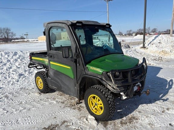 Main image John Deere XUV 835M