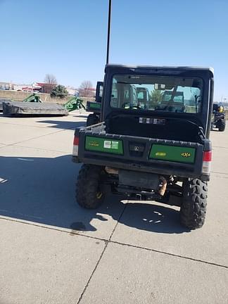 Image of John Deere XUV 835M equipment image 2