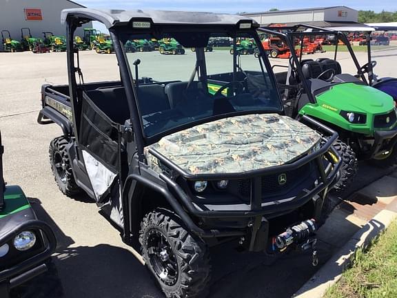 Image of John Deere XUV 835M Primary image