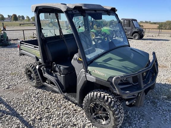 Image of John Deere XUV 835M Primary image