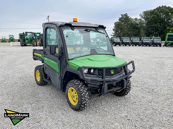 Image of John Deere XUV 835M equipment image 2