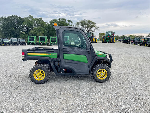 Image of John Deere XUV 835M equipment image 3