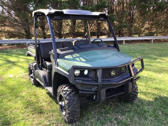 2018 John Deere XUV 835M Equipment Image0