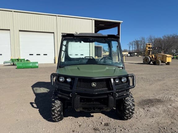 Image of John Deere XUV 835M equipment image 2
