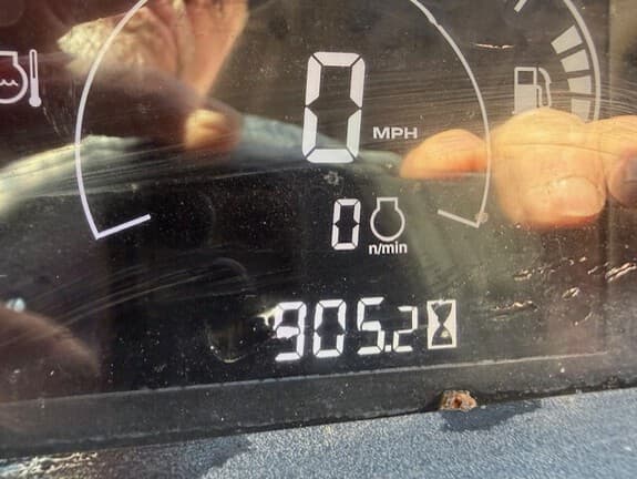 Image of John Deere XUV 835M equipment image 4