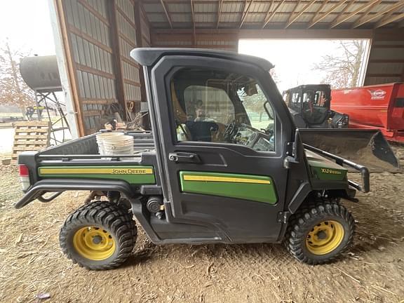 Image of John Deere XUV 835M Primary Image