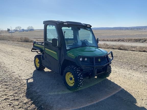 Image of John Deere XUV 835M equipment image 2