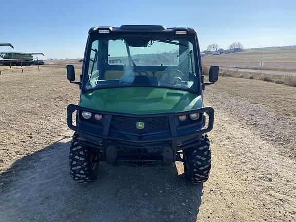 Image of John Deere XUV 835M equipment image 1