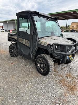 2018 John Deere XUV 835M Image