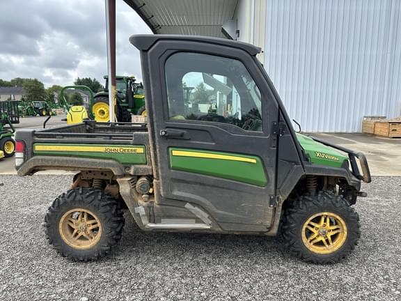 Image of John Deere XUV 835M equipment image 4
