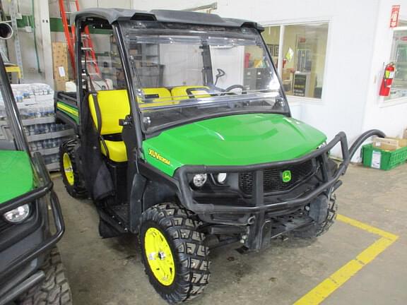 Image of John Deere XUV 835M equipment image 2