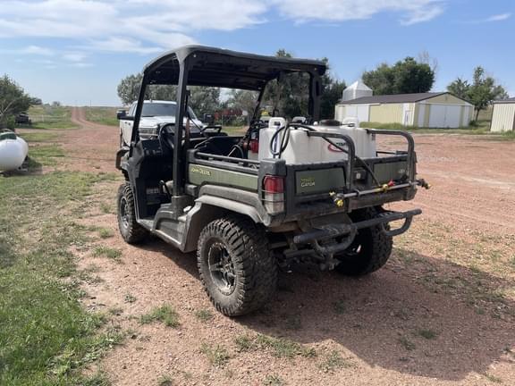 Image of John Deere XUV 835M equipment image 2