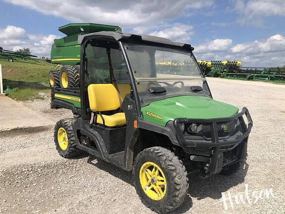 Image of John Deere XUV 835M Primary image