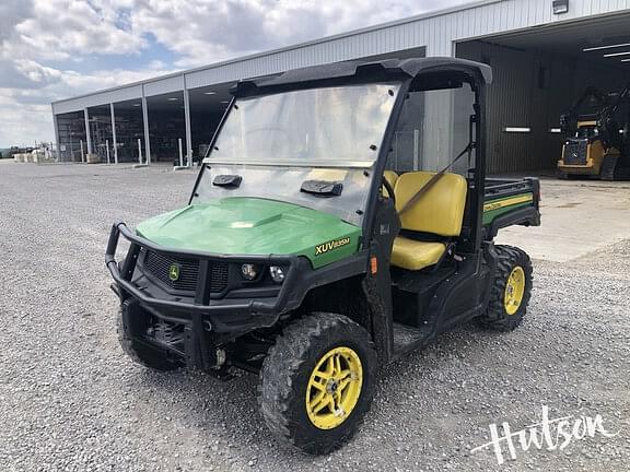 Image of John Deere XUV 835M equipment image 2