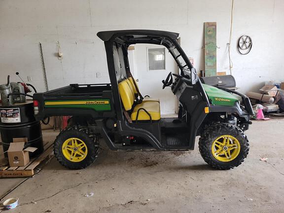 Image of John Deere XUV 835M Primary image