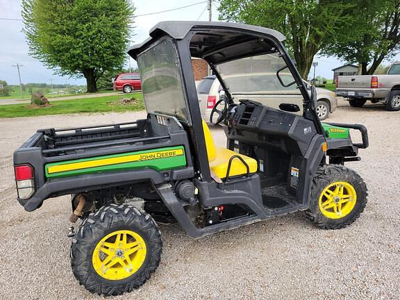 Image of John Deere XUV 835M equipment image 2