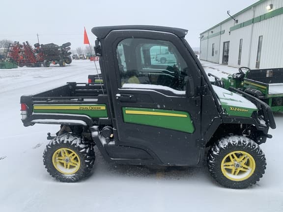 Image of John Deere XUV 835M equipment image 2