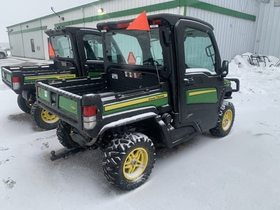 Image of John Deere XUV 835M equipment image 3