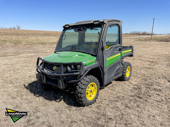 Main image John Deere XUV 835M