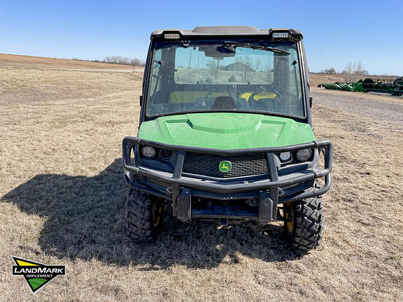 Image of John Deere XUV 835M equipment image 1