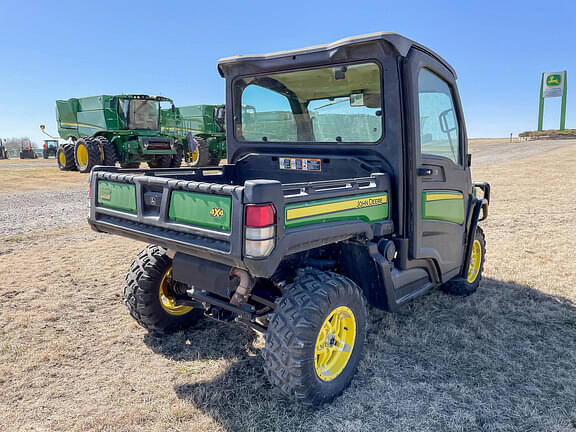 Image of John Deere XUV 835M equipment image 4