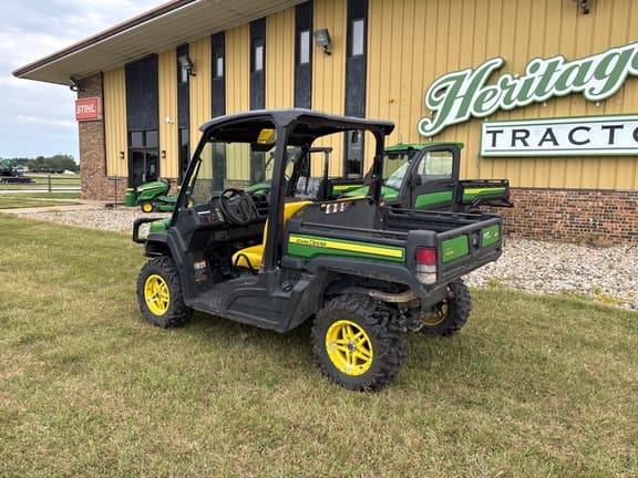 Image of John Deere XUV 835M equipment image 2