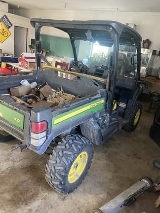Image of John Deere XUV 835M equipment image 3