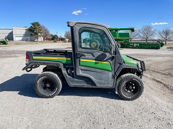 Image of John Deere XUV 835M equipment image 3