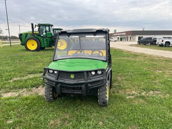 Image of John Deere XUV 835M equipment image 1