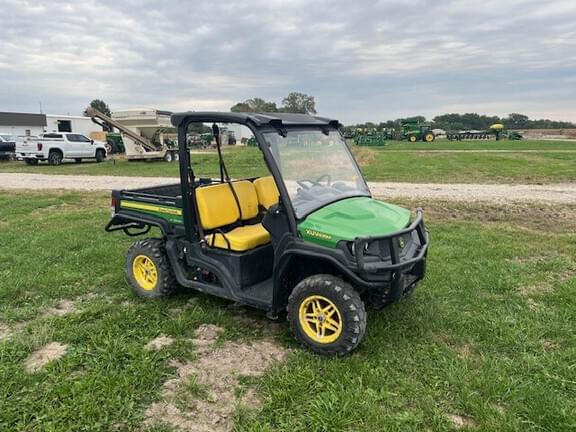 Image of John Deere XUV 835M equipment image 4