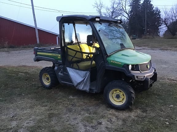 Main image John Deere XUV 835M