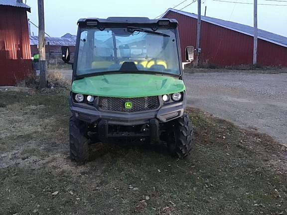 Image of John Deere XUV 835M equipment image 1