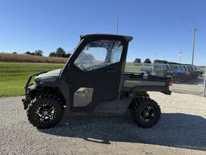 2018 John Deere XUV 835M Image