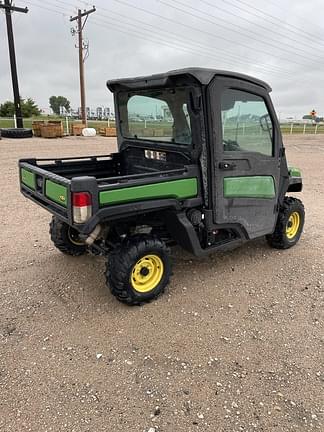 Image of John Deere XUV 835M equipment image 2