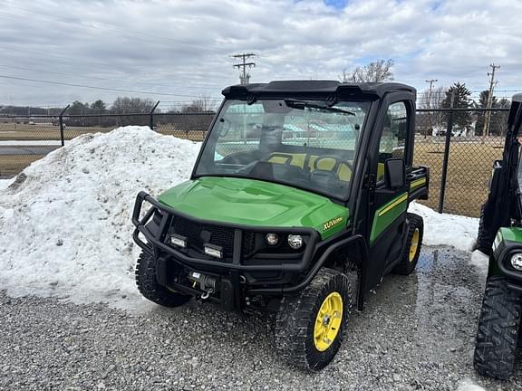 Image of John Deere XUV 835M equipment image 1