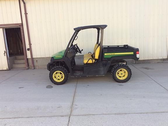 Image of John Deere XUV 835M Primary image