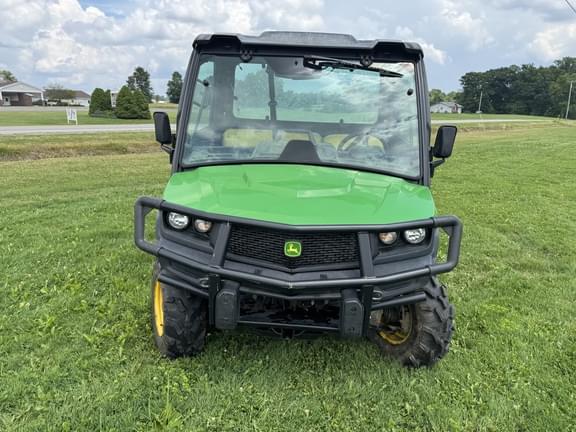 Image of John Deere XUV 835M equipment image 1