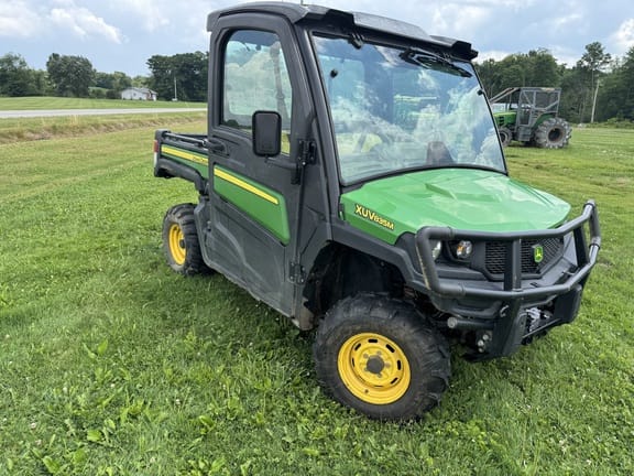 2018 John Deere XUV 835M Equipment Image0