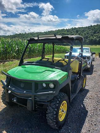 Image of John Deere XUV 835M equipment image 4