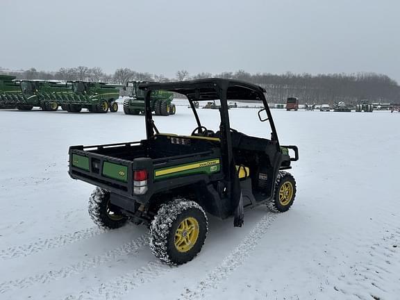 Image of John Deere XUV 835M equipment image 3