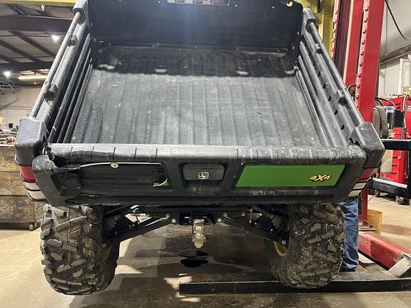Image of John Deere XUV 835M equipment image 3