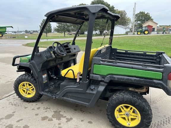 2018 John Deere XUV 835M Equipment Image0