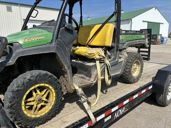 2018 John Deere XUV 835M Equipment Image0
