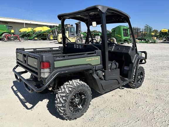 Image of John Deere XUV 835M equipment image 4